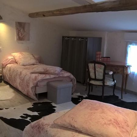 Bed and Breakfast La Cle Des Champs Chabeuil Exterior foto