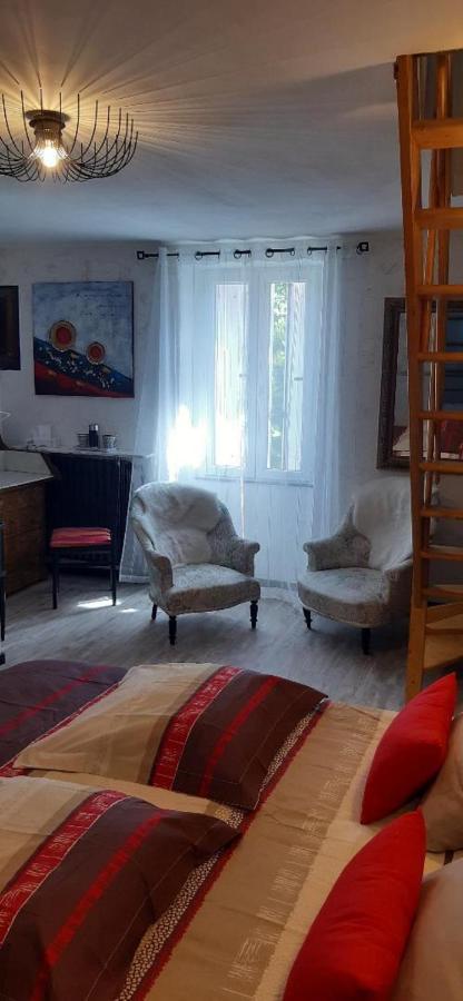 Bed and Breakfast La Cle Des Champs Chabeuil Exterior foto